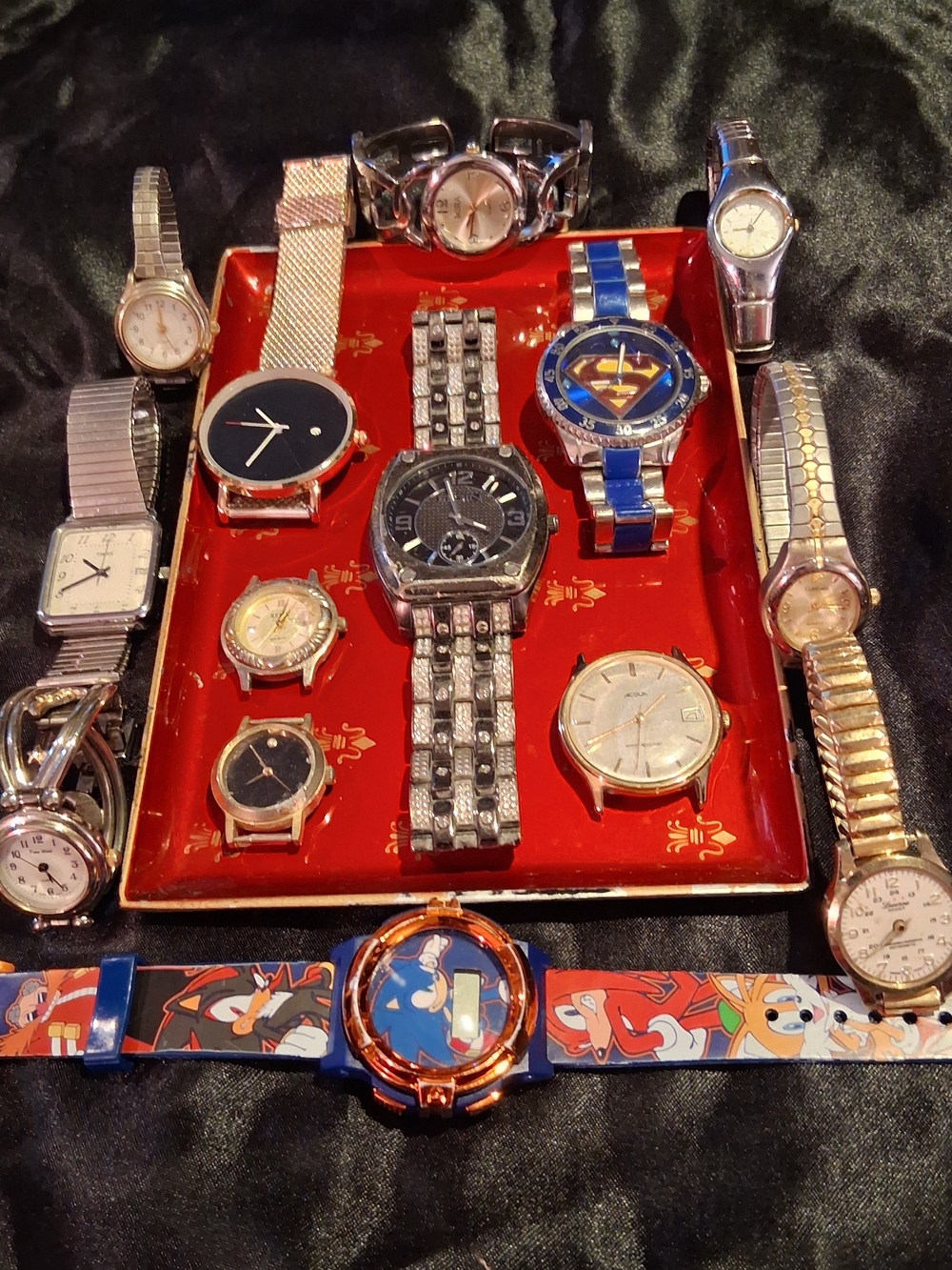 Mixed Lot of Wrist Watches - Assorted Colors - Picture 1 of 6